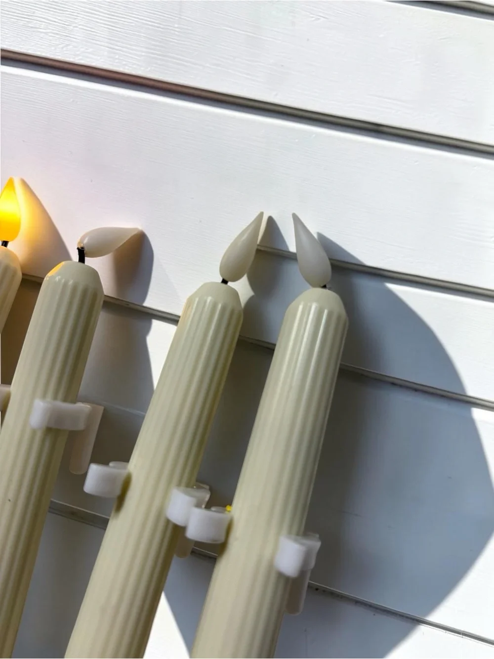 Homemory Flameless Window Candles Set of 6 Dusk-to-Dawn Sensor Battery LED